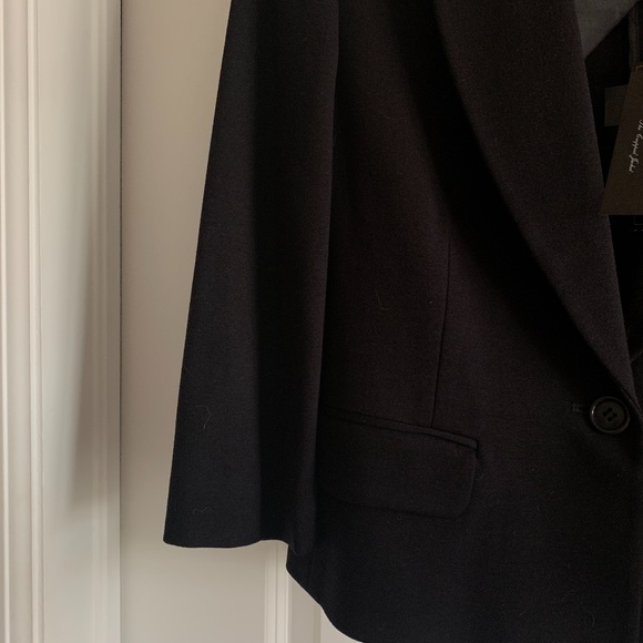 NWT BCBGMAXAZRIA Cropped Blazer Tailore (S) - Picture 5 of 5